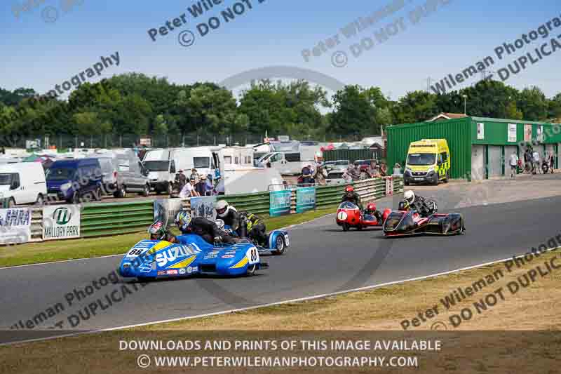 Vintage motorcycle club;eventdigitalimages;mallory park;mallory park trackday photographs;no limits trackdays;peter wileman photography;trackday digital images;trackday photos;vmcc festival 1000 bikes photographs